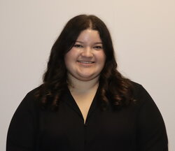A headshot of Jenna Rosas